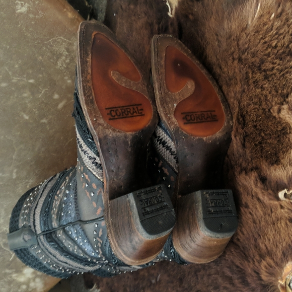 CORRAL A3355 "Antonia" gray/black embroidered leather snip toe cowgirl boots sz6 - Picture 14 of 16